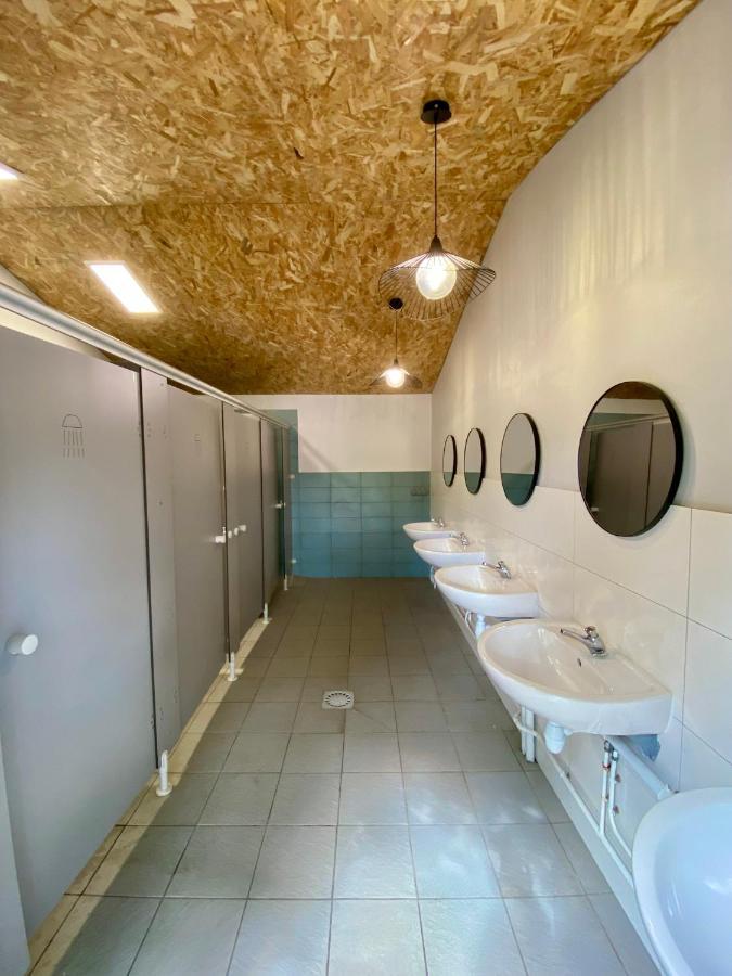 Camping La Kahute - Tente Lodge Au Coeur De La Foret 카르캉 외부 사진