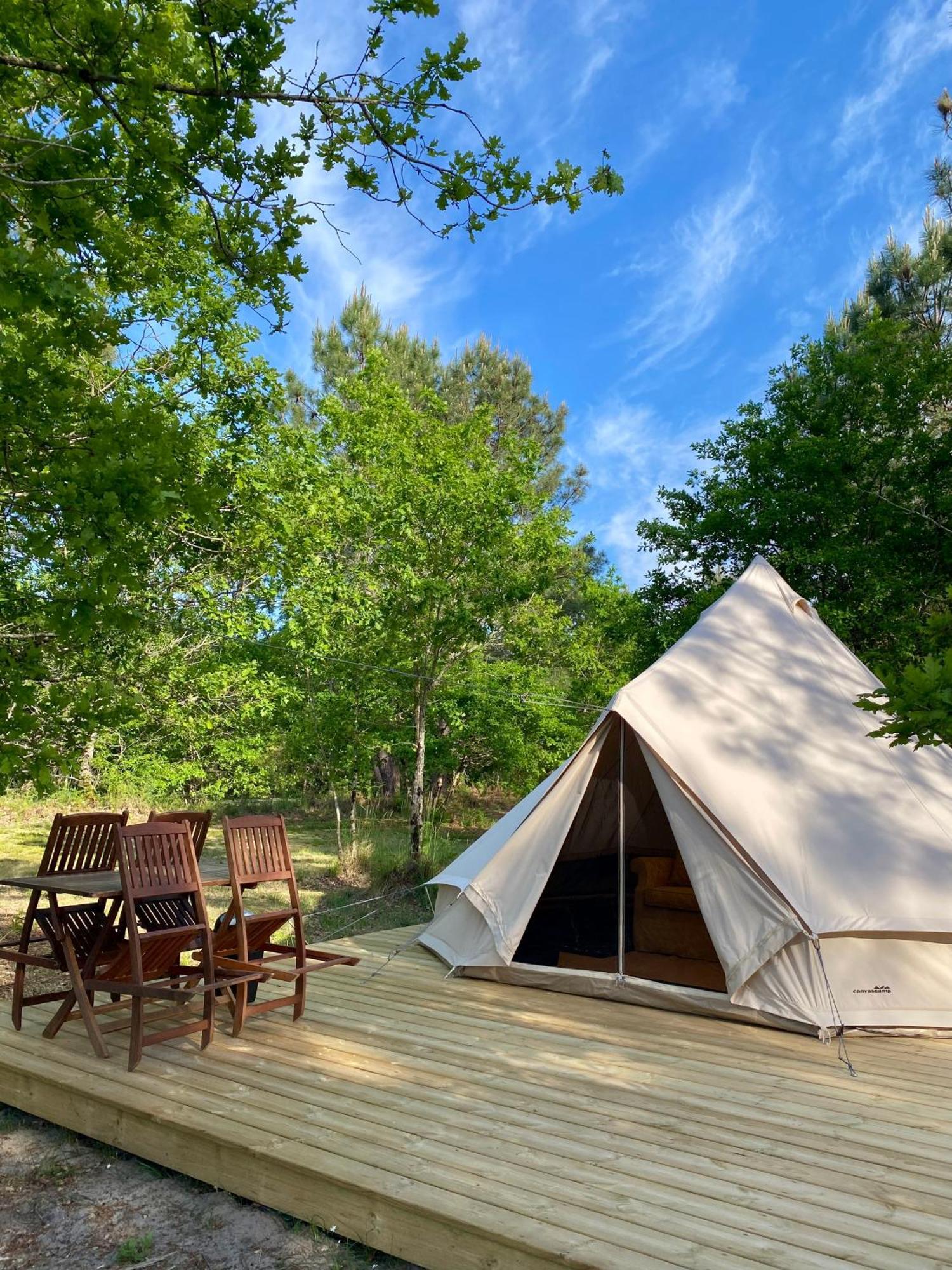 Camping La Kahute - Tente Lodge Au Coeur De La Foret 카르캉 외부 사진